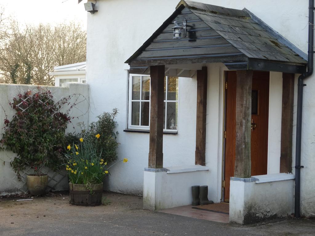 Hunters Croft Bed & Breakfast Sway Exterior photo